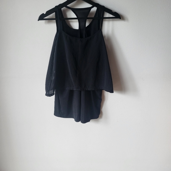 Sports top - Picture 4 of 5